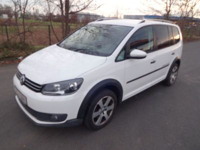 VW Touran Cross