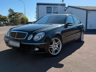 Gebraucht Mercedes E500 306 PS (225 kW) 2003 Schwarz Limousine