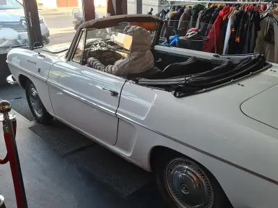 Gebraucht Renault Caravelle 51 PS (37 kW) 1964 Weiß Cabrio