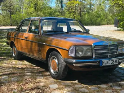 Gebraucht Mercedes 200 109 PS (80 kW) 1982 Braun Limousine
