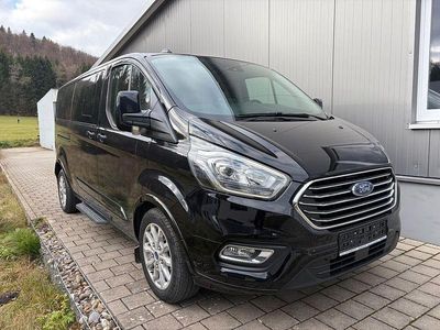 Schwarz Gebraucht 2023 Ford Tourneo Titanium X Van / Kleinbus | 31.900 € (Superpreis)