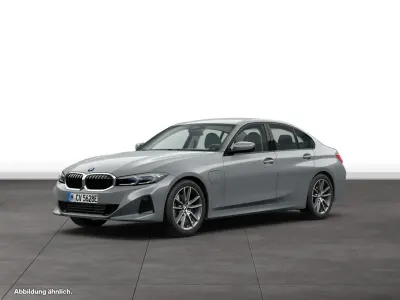 Usata BMW 330e 292 CV (214 kW) 2024 Grigio Berlina