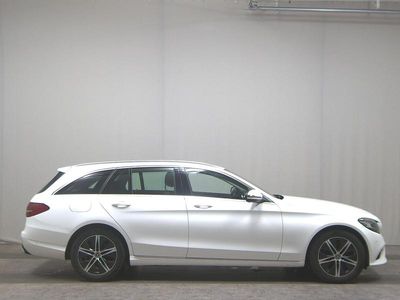 Gebraucht Mercedes C200 Avantgarde 160 PS (117 kW) 2020 Weiss Kombi