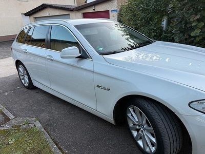 Gebraucht BMW 520 184 PS (135 kW) 2012 Weiß Kombi