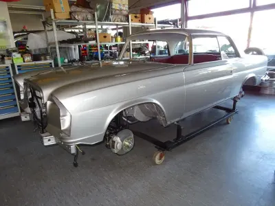 Gebraucht Mercedes W111 SE 200 PS (147 kW) 1971 Silber Coupé