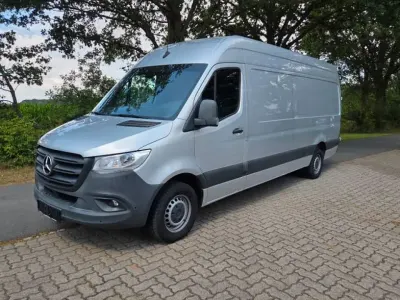 Gebraucht Mercedes Sprinter 170 PS (125 kW) 2021 Silber Van