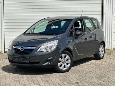 Gebraucht Opel Meriva Edition 140 PS (102 kW) 2013 Grau Van / Kleinbus