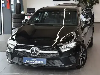 Gebraucht Mercedes A200 Progressive 150 PS (110 kW) 2020 Schwarz Limousine