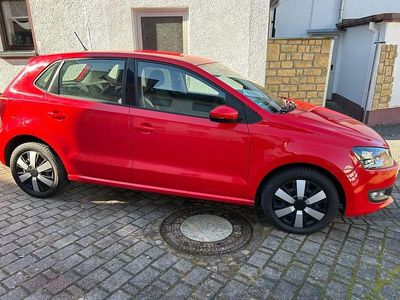 Gebraucht VW Polo 69 PS (50 kW) 2011 Rot Kleinwagen