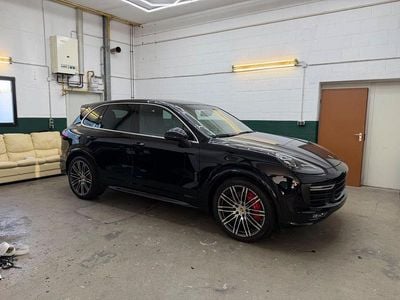 Usata Porsche Cayenne Turbo 519 CV (381 kW) 2016 Nero SUV