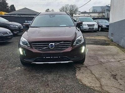 Gebraucht Volvo XC60 Momentum 136 PS (100 kW) 2015 Rich java SUV