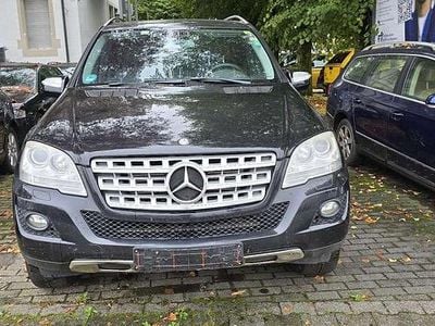 Mercedes ML320