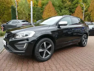 Używany Volvo XC60 R-Design 190 KM (139 kW) 2016 Czarny SUV