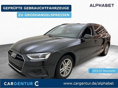 Gebraucht Audi A4 Basis 163 PS (119 kW) 2022 Mythosschwarz Kombi
