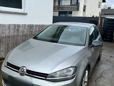 Gebraucht VW Golf VII Highline 140 PS (102 kW) 2014 Silber Limousine