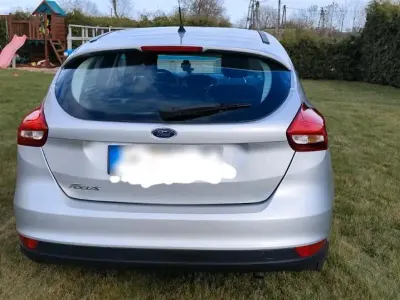 Gebraucht Ford Focus 125 PS (91 kW) 2015 Silber Limousine