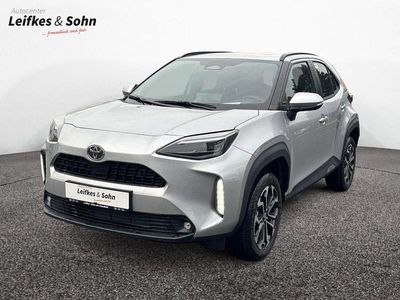Silber Neu 2025 Toyota Yaris Cross SUV | 31.890 € (Etwas zu teuer)