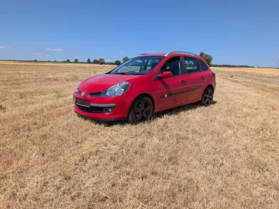 Gebraucht Renault Clio Dynamique 101 PS (74 kW) 2008 Rot Limousine