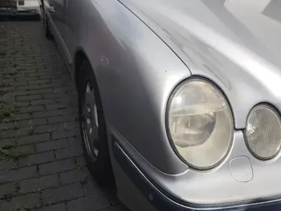 Gebraucht Mercedes E320 Avantgarde 224 PS (164 kW) 2002 Silber Limousine