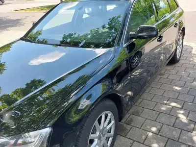 Gebraucht Audi A4 Attraction 143 PS (105 kW) 2012 Schwarz Kombi