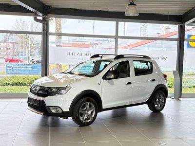 Gebraucht Dacia Sandero Stepway 90 PS (66 kW) 2020 Weiß Limousine
