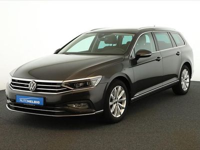 Gebraucht VW Passat Elegance 150 PS (110 kW) 2023 Mangangrau metallic Kombi