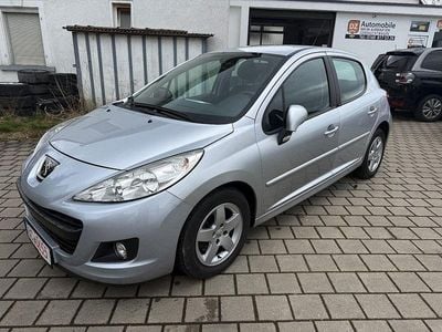 Gebraucht Peugeot 207 Forever 95 PS (69 kW) 2012 Grau Limousine