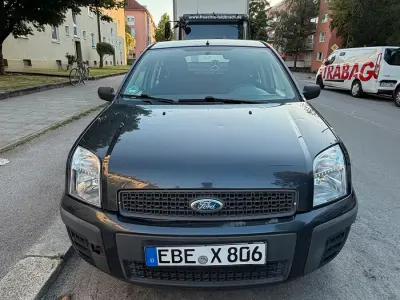 Gebraucht Ford Fusion 80 PS (58 kW) 2009 Grün Kleinwagen