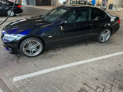 Gebraucht BMW 325 M Sport 218 PS (160 kW) 2011 Schwarz Coupé