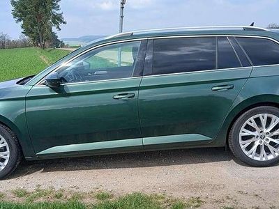Gebraucht Skoda Superb Style 190 PS (139 kW) 2019 Grün Kombi