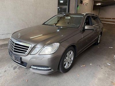 Mercedes E200