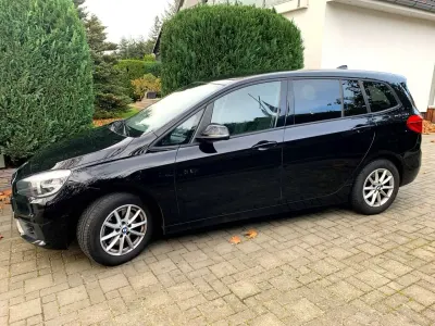 Gebraucht BMW 218 Gran Tourer 150 PS (110 kW) 2017 Schwarz Van / Kleinbus