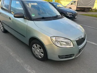 Gebraucht Skoda Fabia Cool Edition 86 PS (63 kW) 2009 Grün Limousine