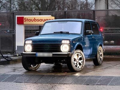 Gebraucht Lada niva 90 PS (66 kW) 2013 Blau SUV