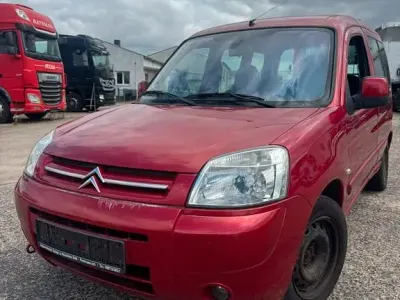 Gebraucht Citroën Berlingo 90 PS (66 kW) 2008 Rot Van / Kleinbus