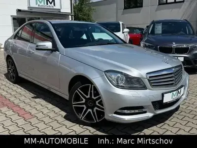 Gebraucht Mercedes C200 150 PS (110 kW) 2013 Iridiumsilber  metalliclack Limousine