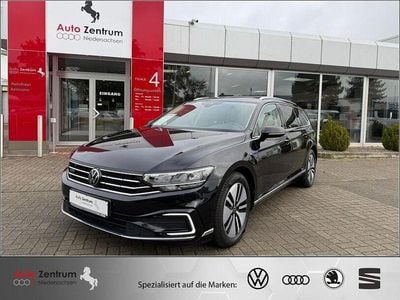Deep black pearlescent Gebraucht 2022 VW Passat GTE Kombi | 22.970 € (Guter Preis)