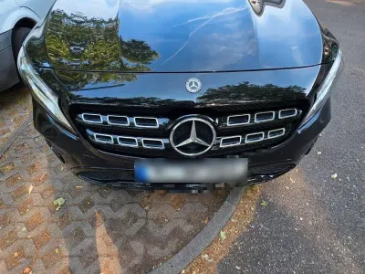 Gebraucht Mercedes GLA180 122 PS (89 kW) 2018 Schwarz SUV