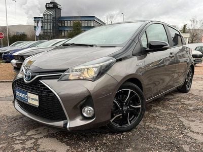 Gebraucht Toyota Yaris Hybrid 75 PS (55 kW) 2016 Braun Limousine