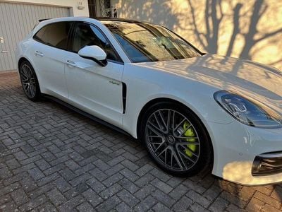 Porsche Panamera 4S