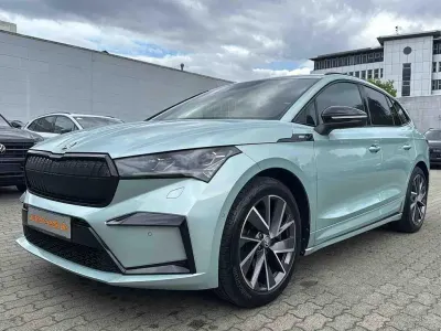 Gebraucht Skoda Enyaq iV SportLine 150 kW (204 PS) 2022 Arctic silber metallic SUV