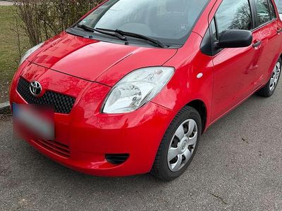 Usata Toyota Yaris 87 CV (63 kW) 2008 Rosso Utilitaria