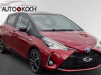 Rot Gebraucht 2018 Toyota Yaris Hybrid Style Limousine | 14.489 € (Fairer Preis)