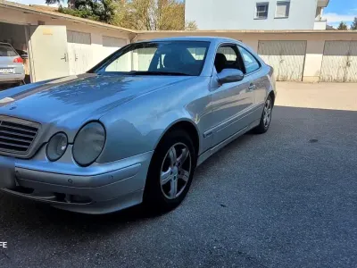 Brugt Mercedes CLK200 Elegance 163 HK (119 kW) 2000 Sølv Coupe