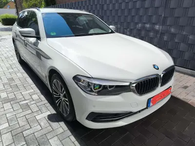 Gebraucht BMW 520 Performance 190 PS (139 kW) 2019 Weiß Kombi