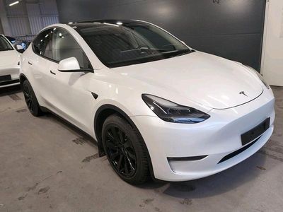 Weiß Gebraucht 2024 Tesla Model Y SUV | 40.950 € (Fairer Preis)