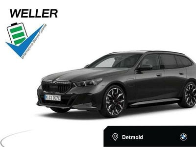 Neu BMW 550e Performance 489 PS (359 kW) 2026 Grau Limousine
