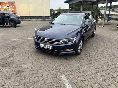 Gebraucht VW Passat 150 PS (110 kW) 2016 Blau Limousine