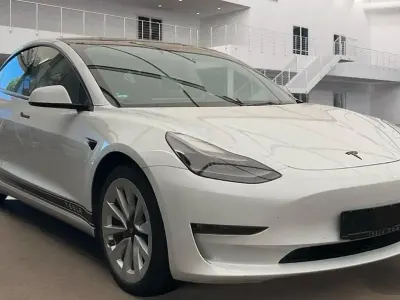 Gebraucht Tesla Model 3 324 kW (441 PS) 2021 Weiß Limousine