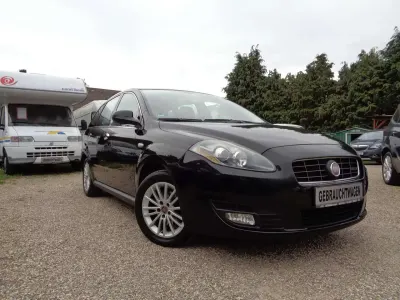 Gebraucht Fiat Croma Dynamic 120 PS (88 kW) 2009 Schwarz met. Kombi